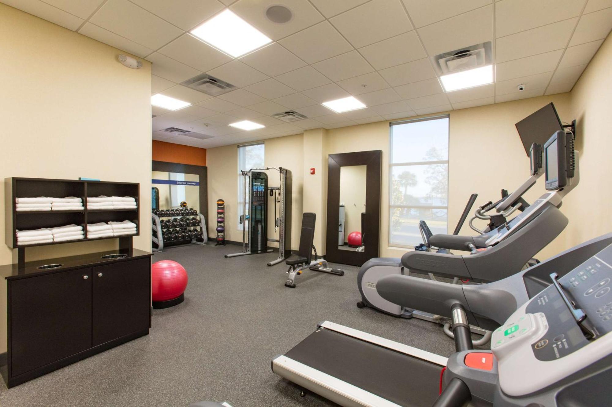 Hampton Inn - Palatka Bagian luar foto