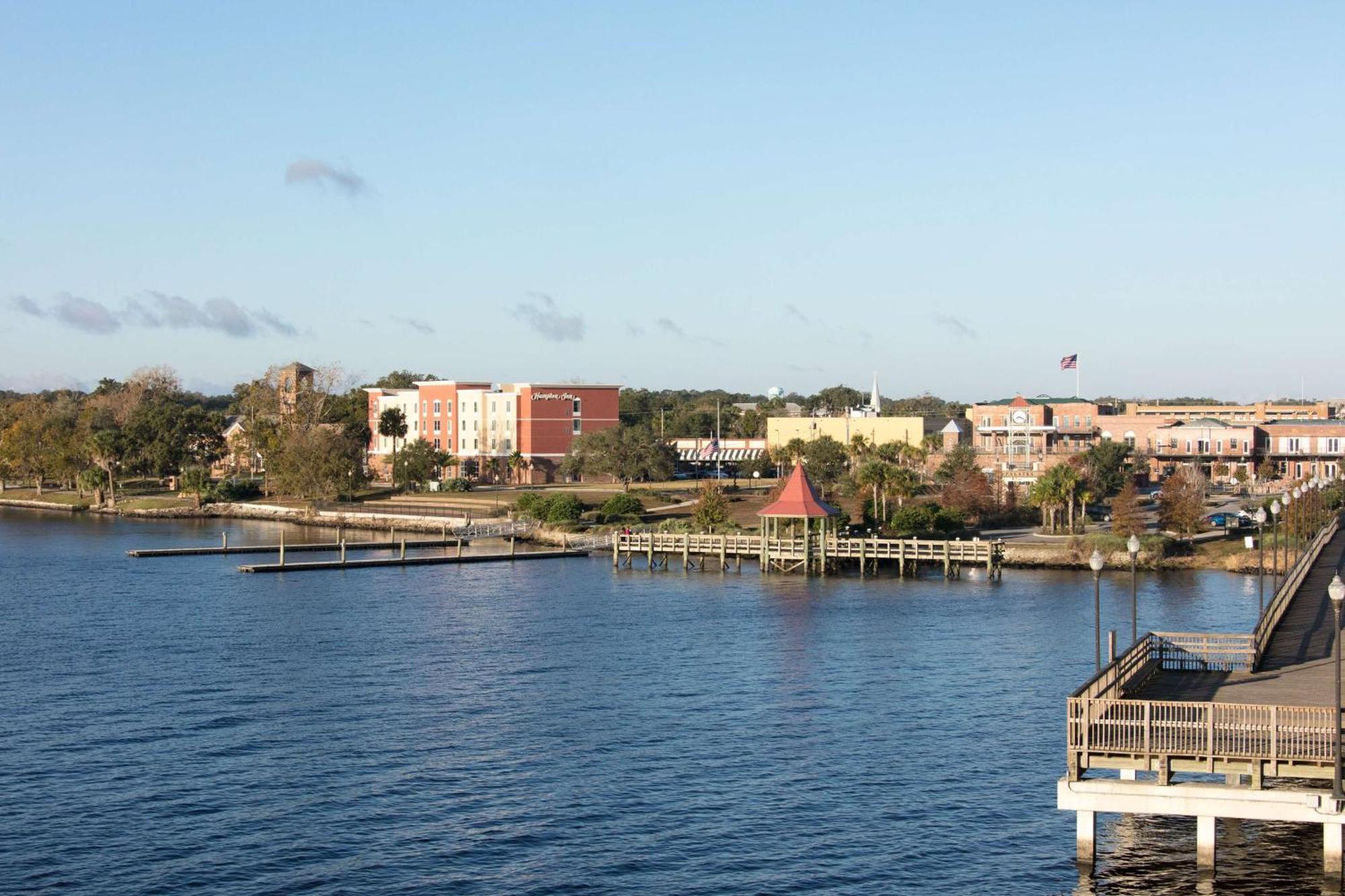 Hampton Inn - Palatka Bagian luar foto